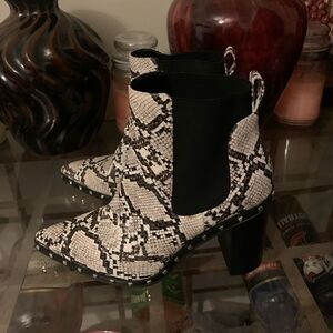 Charles David studded dodger boots size 8 new
